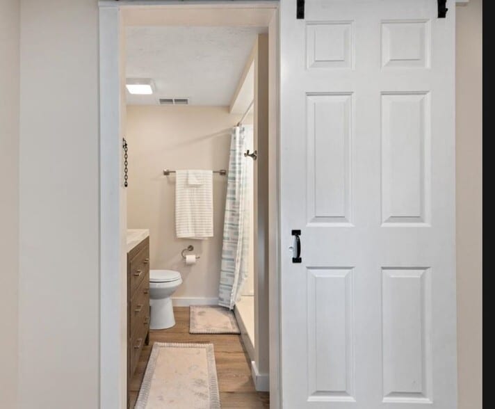 Building Photo - 226 Fraser Ln