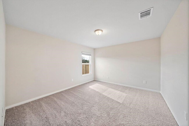 Building Photo - 103 Bering Dr