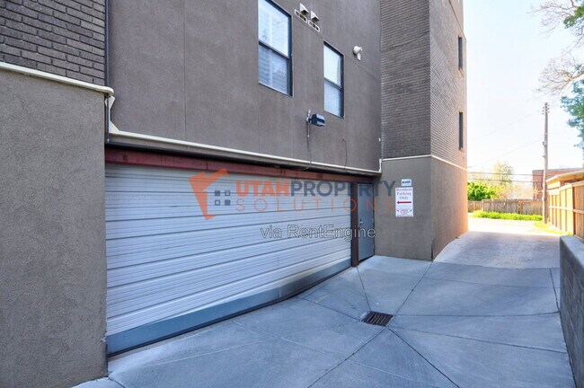 Building Photo - 960 E 100 S