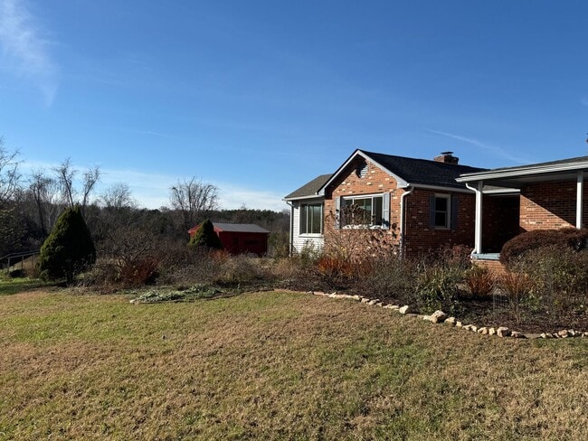 Building Photo - 5802 Roach Ridge