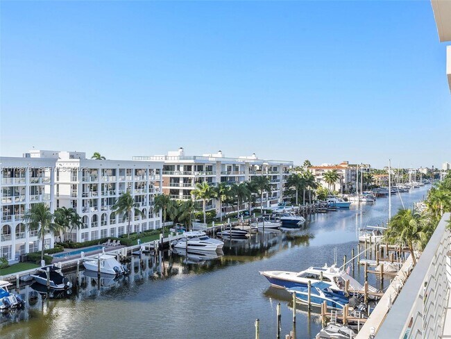 Building Photo - 21 Isle of Venice Dr