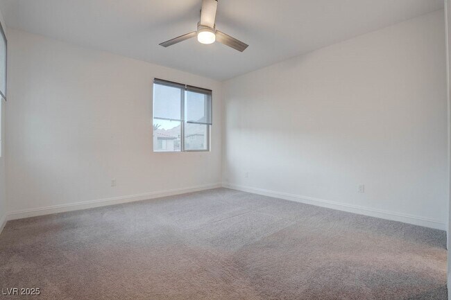 Building Photo - 230 Carmel Sky St