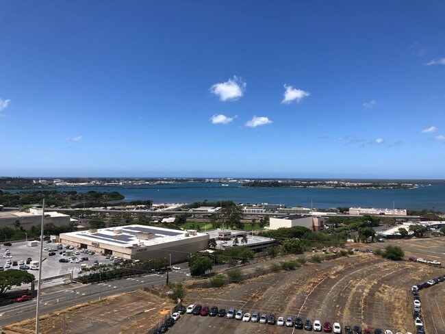 Building Photo - Lele Pono - 2 Bedroom 2 Bathroom 2 Parking...