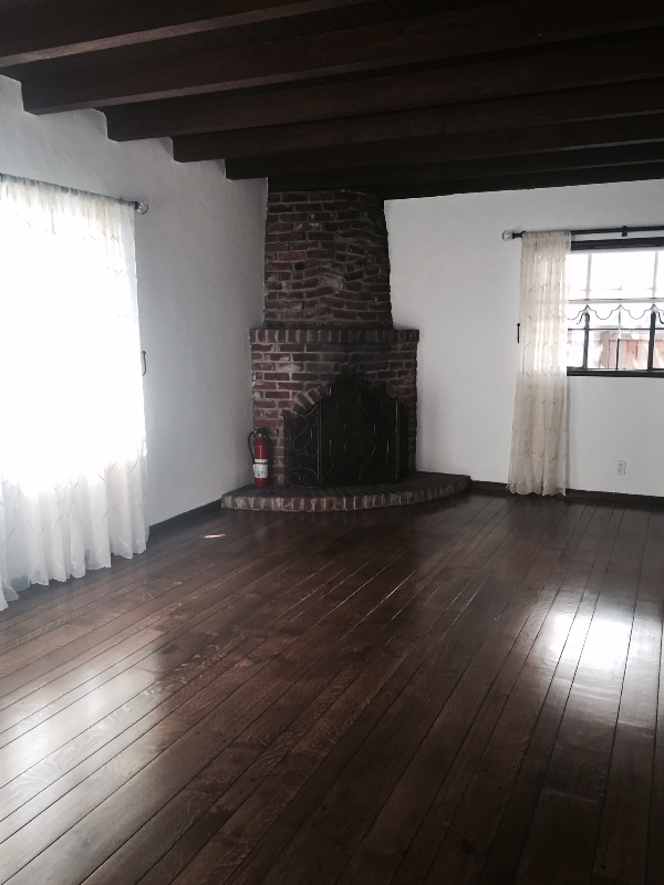 Building Photo - 2051 Santa Clara Ave