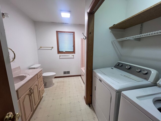 Building Photo - 3 Bedroom Home in Middleville