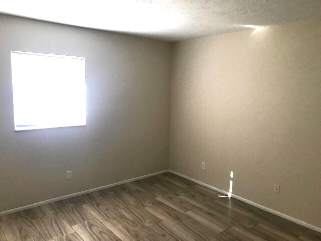 Building Photo - 5145 SE 31st St