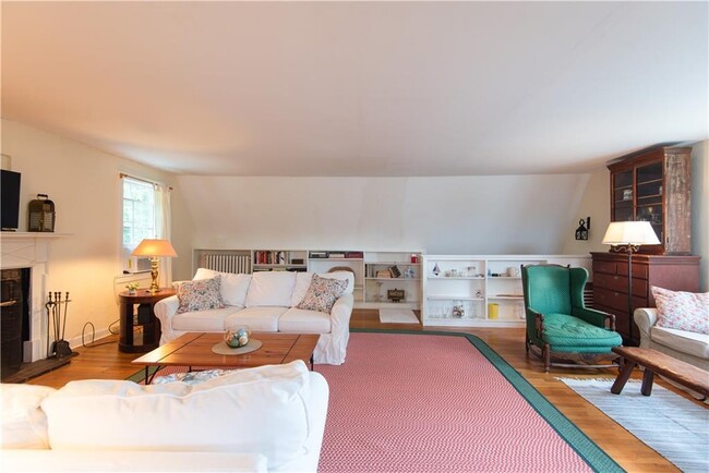 Building Photo - 2 Red Cross Terrace