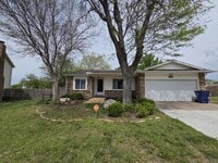 Building Photo - 3119 N Bayberry St
