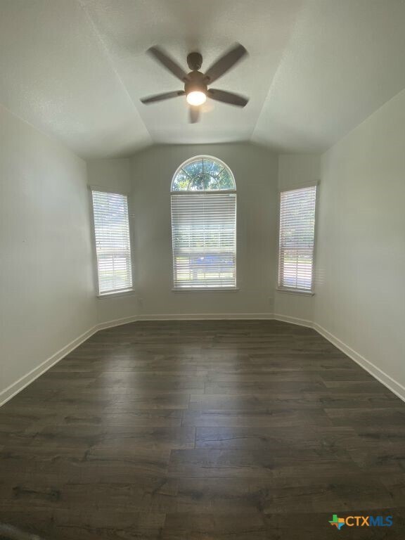 Building Photo - 7105 Golden Oak Ln