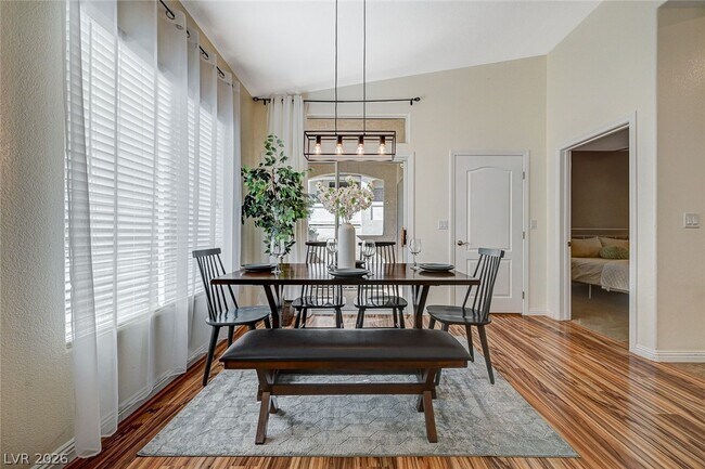 Building Photo - 3351 Indian Shadow St