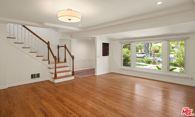 Building Photo - 434 21st Pl