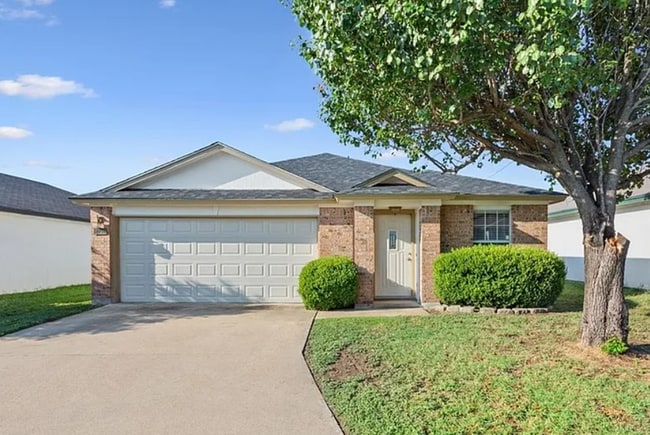 Primary Photo - 2718 Blackburn Dr