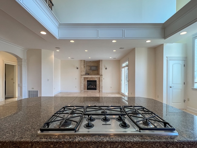 Building Photo - Bright & Beautiful Forest Heights Home with Gourmet Kitchen, Bonus Space & Private Cul-de-Sac Set...