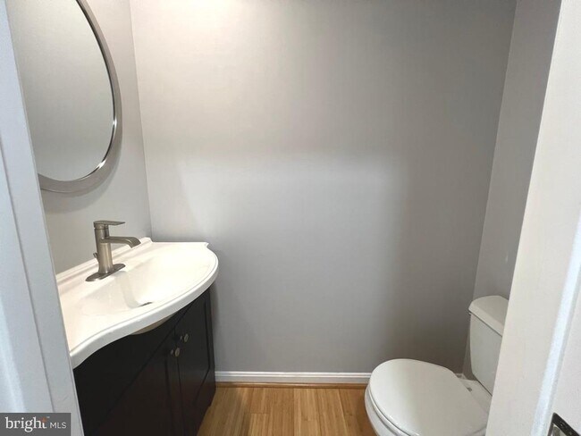 Building Photo - 8519 Wheatfield Way