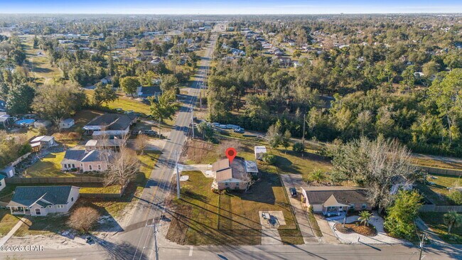 Building Photo - 1006 Tennessee Ave