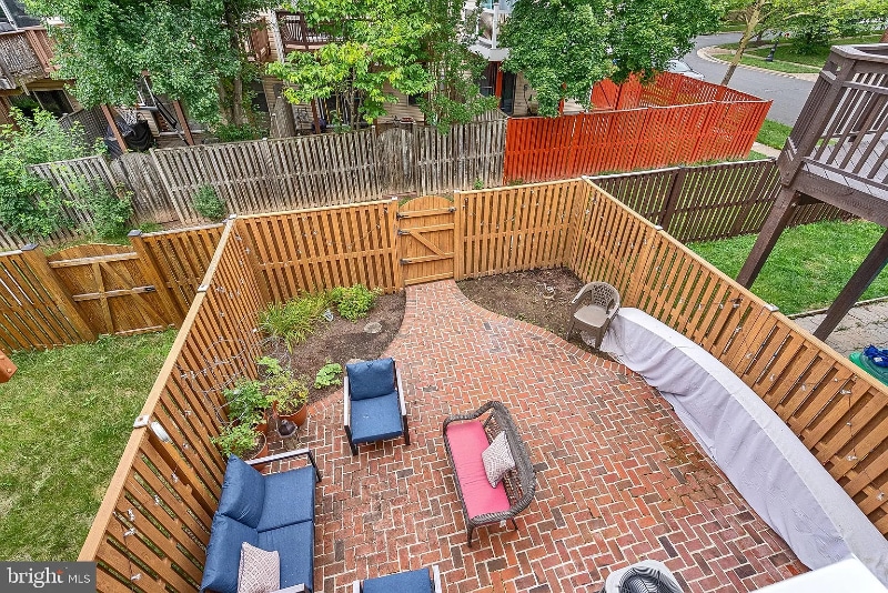 Primary Photo - 25378 Ashbury Dr