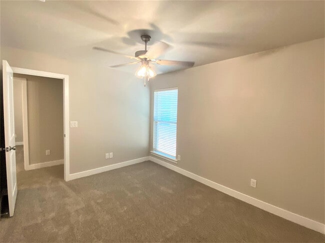 Building Photo - 13806 Avenue Q