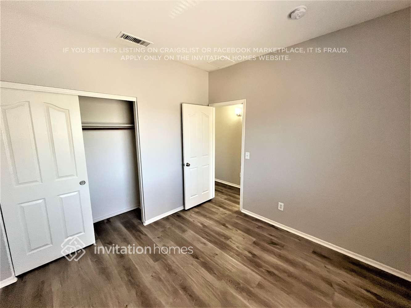 Building Photo - 13050 W Larkspur Rd