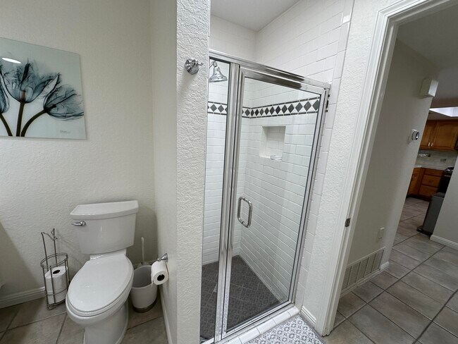 Building Photo - 166 Wimbledon Ct