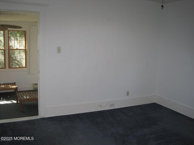 Building Photo - 908 Richmond Ave