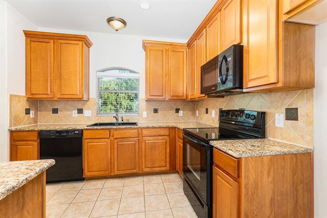 Building Photo - 6895 Pistoia Dr