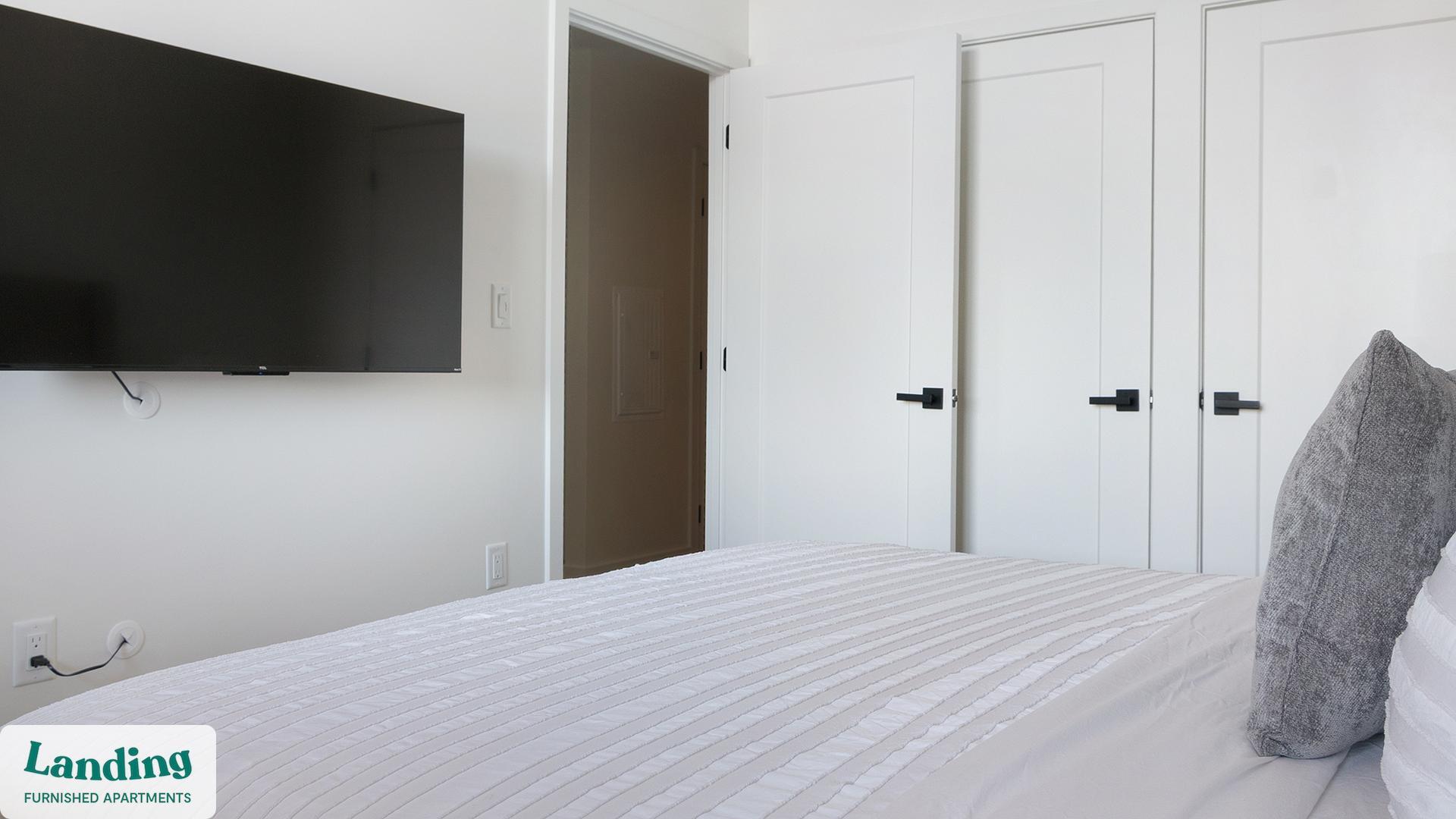 Building Photo - 632 Howard Rd SE