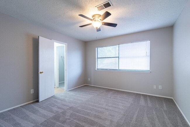 Building Photo - 2906 Jadewood Ct