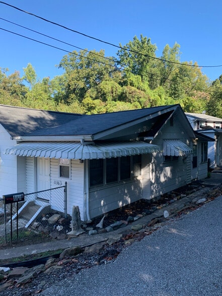 Building Photo - 1136 28th St