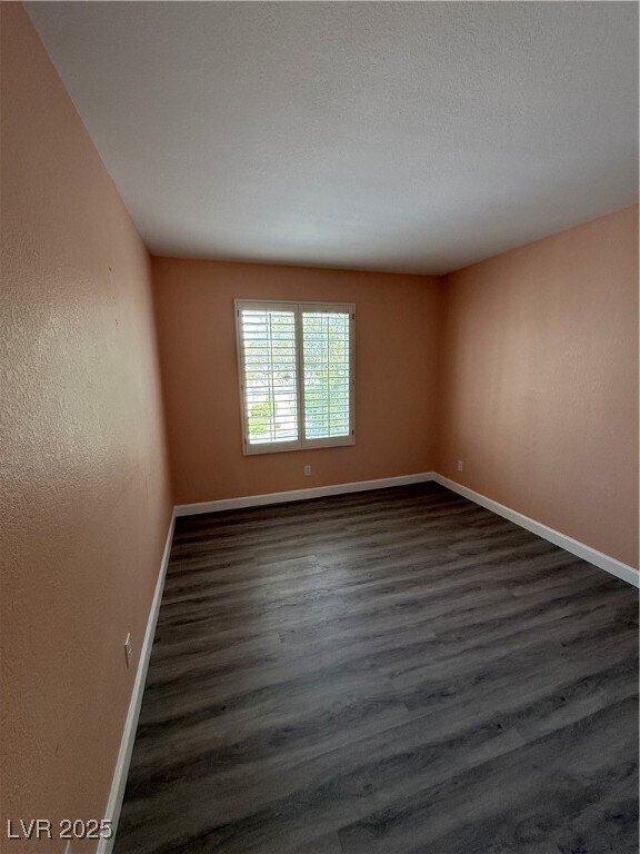 Building Photo - 2113 Desert Pines St