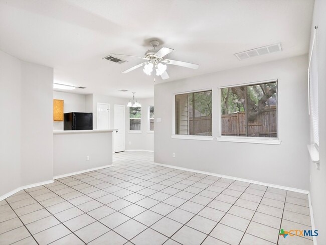 Building Photo - 827 Sagewood Trail