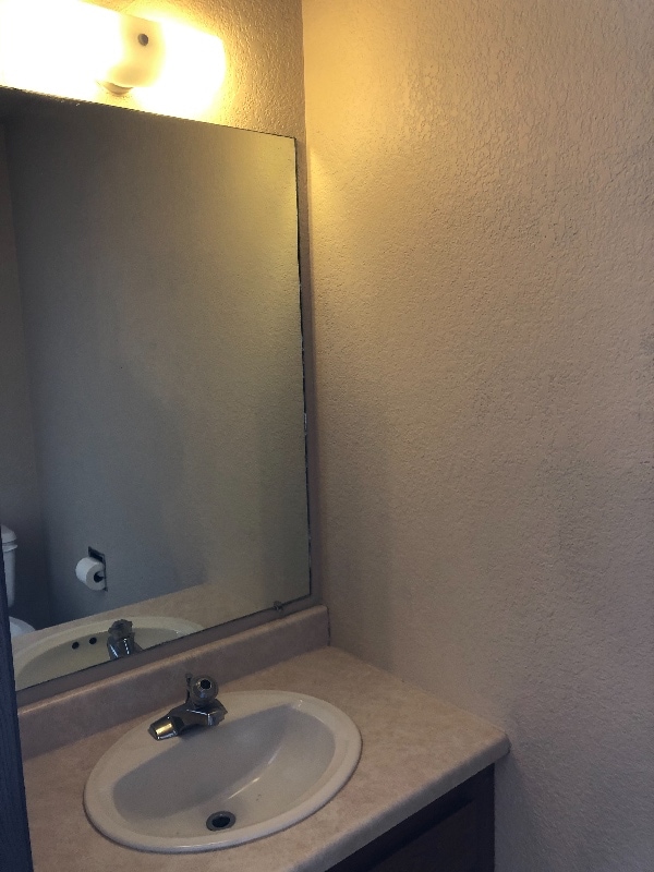 Building Photo - 622 Oakmont Rd