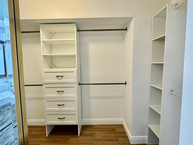 Building Photo - 5357 Buckhead Cir