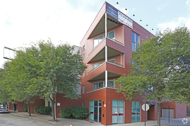 Building Photo - 1656 N. Bosworth