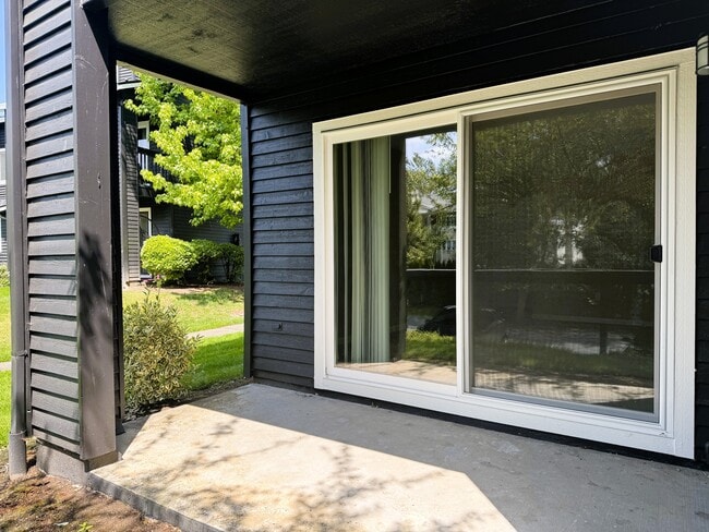 Building Photo - 9455 SW 146th Terrace