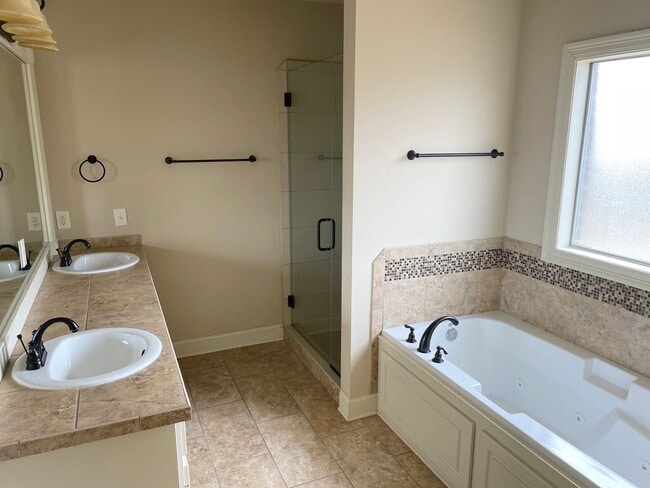 Building Photo - 3/2 For Rent in Madison Germantown School District!!