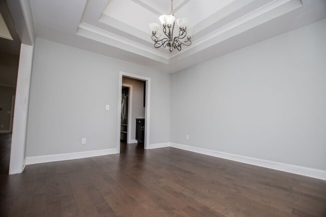 Building Photo - A Home To Grow In To