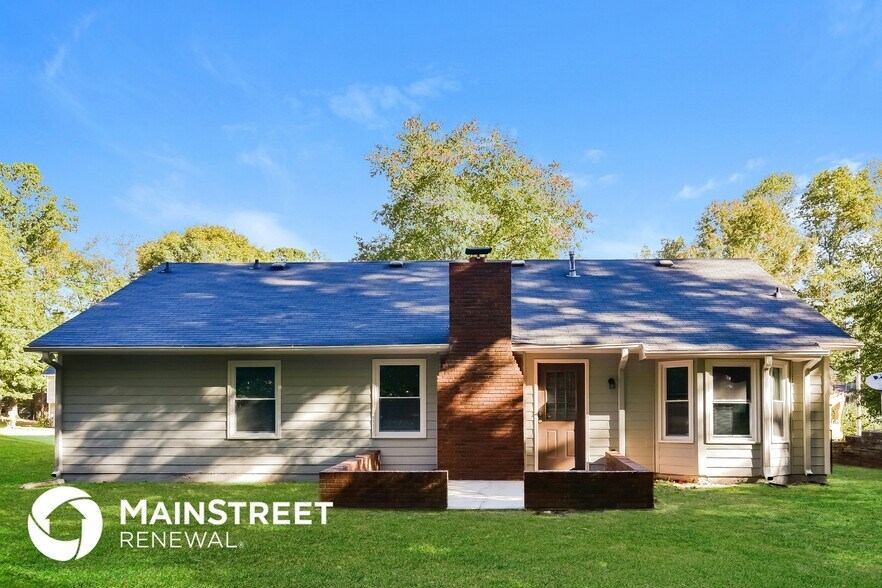 Building Photo - 1642 Sugarmaple Dr SW