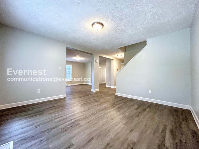 Building Photo - 1444 Rome Dr NW