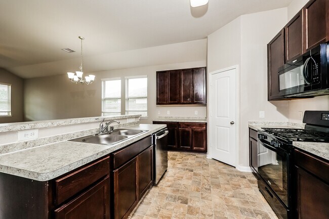 Building Photo - 1664 Rd 5102