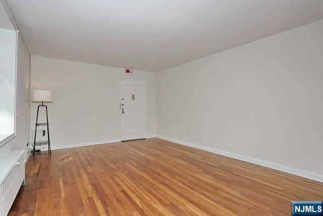 Building Photo - 2340 Linwood Ave