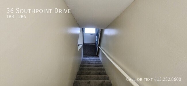 Building Photo - 36 Southpoint Dr