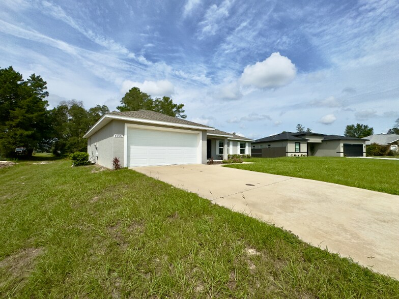 Building Photo - 13682 SW 40th Ave Rd