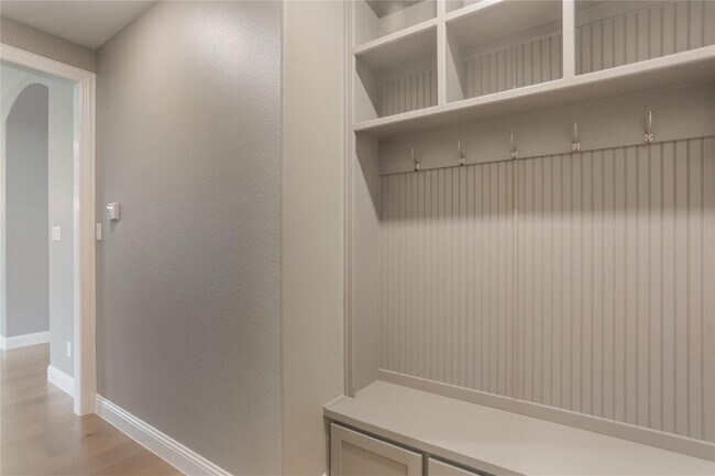 Building Photo - 3536 Sable Falls Way