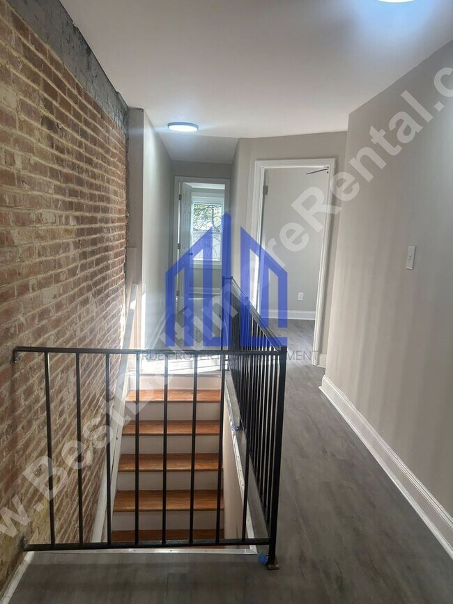 Building Photo - 1823 Ramsay St