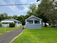Building Photo - Updated Single Family Home in Maine Endwel...