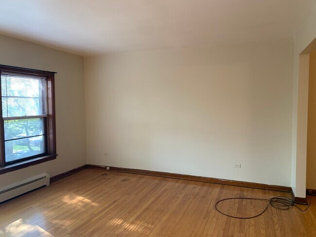 Building Photo - 4208 N Leavitt St