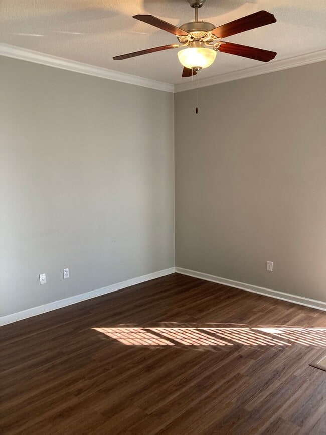 Building Photo - 138 Concord Ave