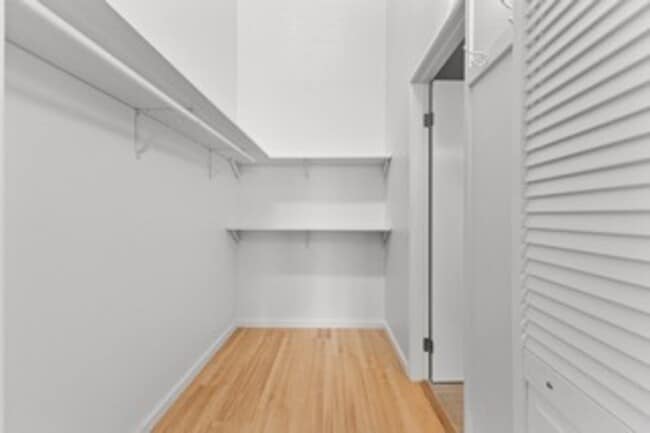 Building Photo - Windward Estates #M102