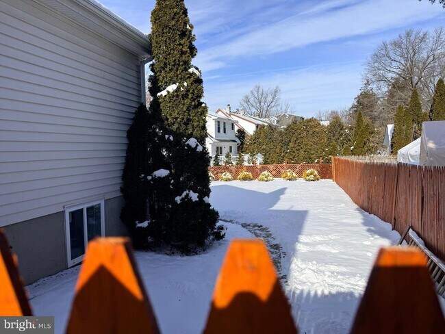 Building Photo - 109 Paoli Pike