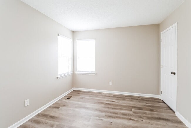 Building Photo - 4706 Avalon Forest Ln